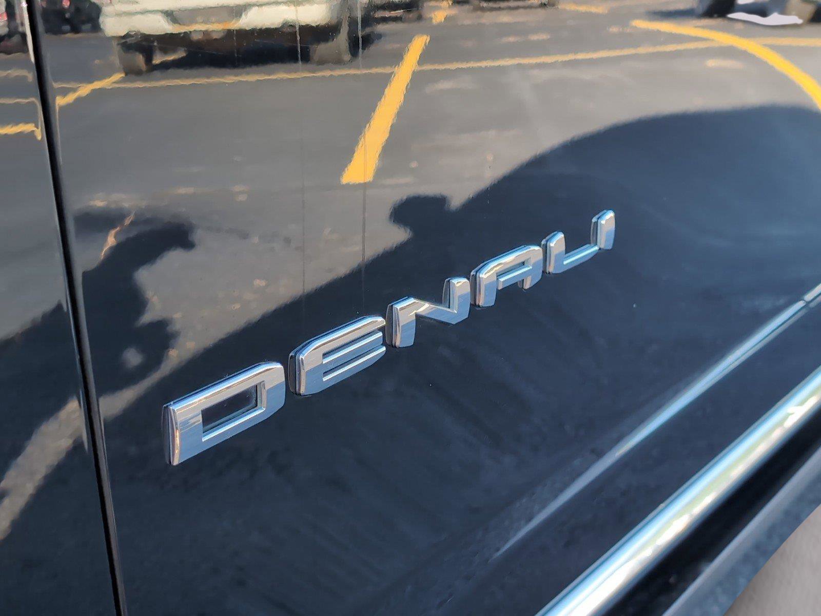 Used 2022 GMC Yukon Denali w/ Denali Ultimate Package AWD/4WD image 33