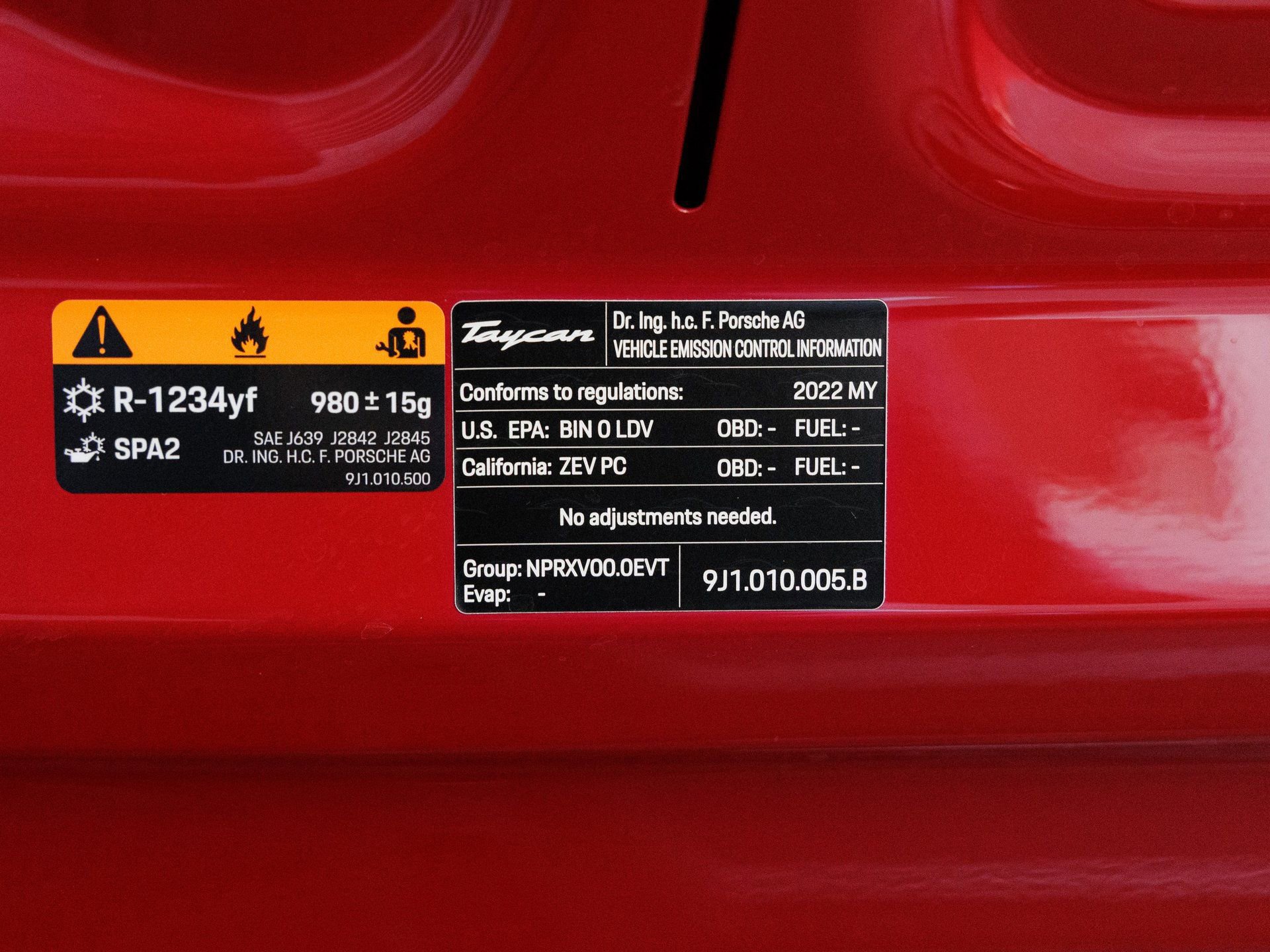 Certified 2022 Porsche Taycan GTS image 36