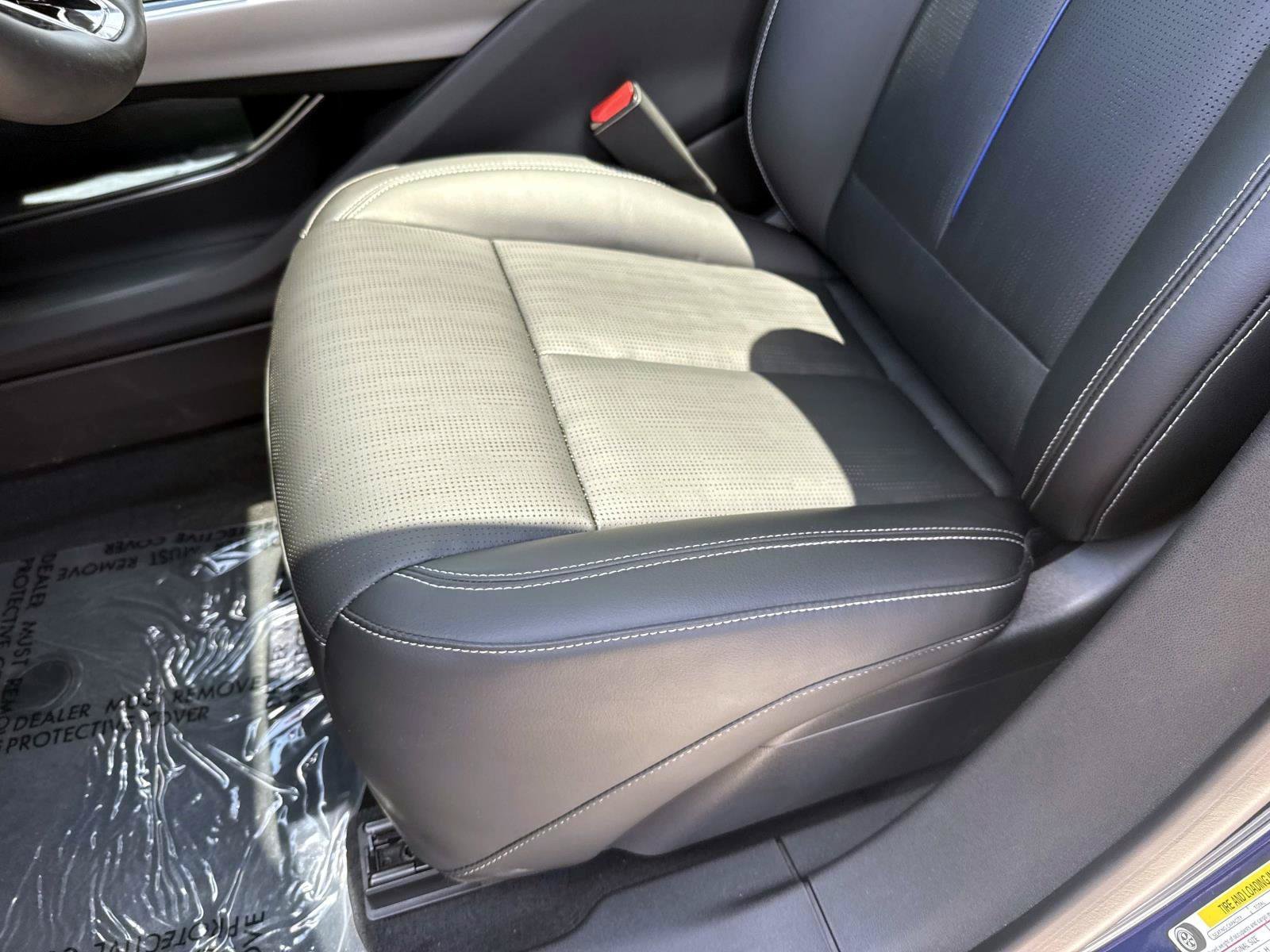 Used 2024 Cadillac Lyriq Luxury RWD image 21