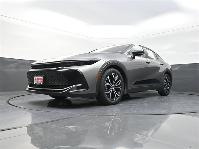 Used 2023 Toyota Crown XLE image 29