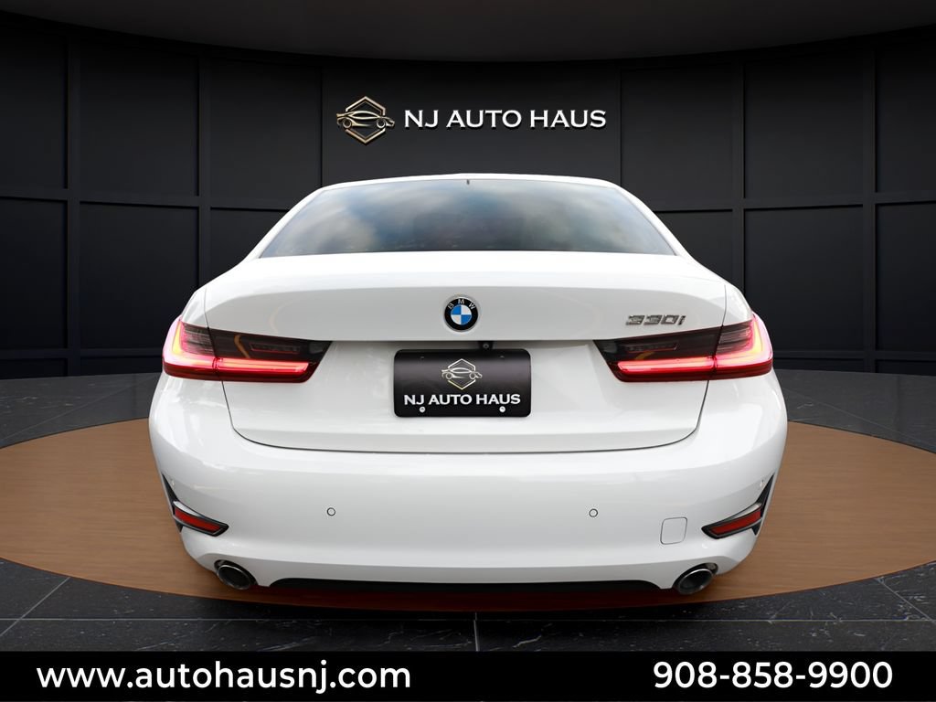 Used 2019 BMW 330i Sedan w/ Convenience Package RWD image 9