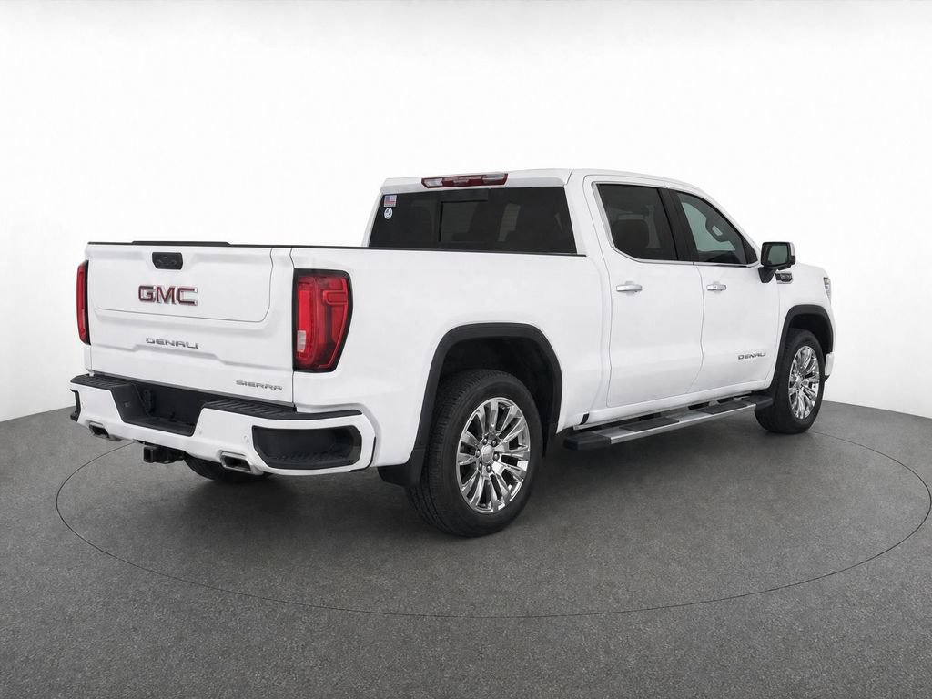Used 2023 GMC Sierra 1500 Denali w/ Technology Package AWD/4WD image 3
