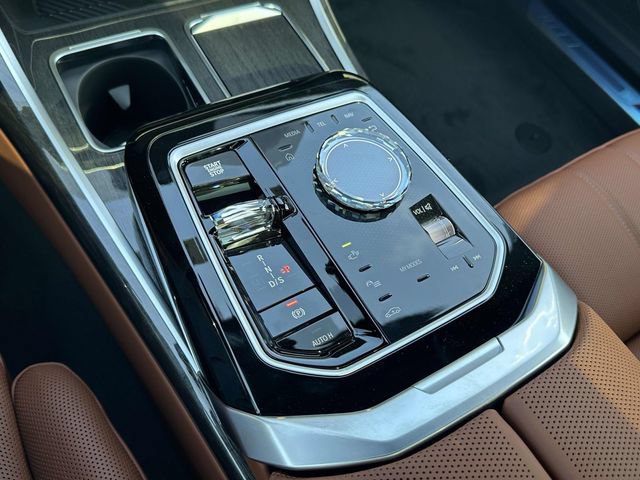 New 2026 BMW 740i xDrive AWD/4WD image 17
