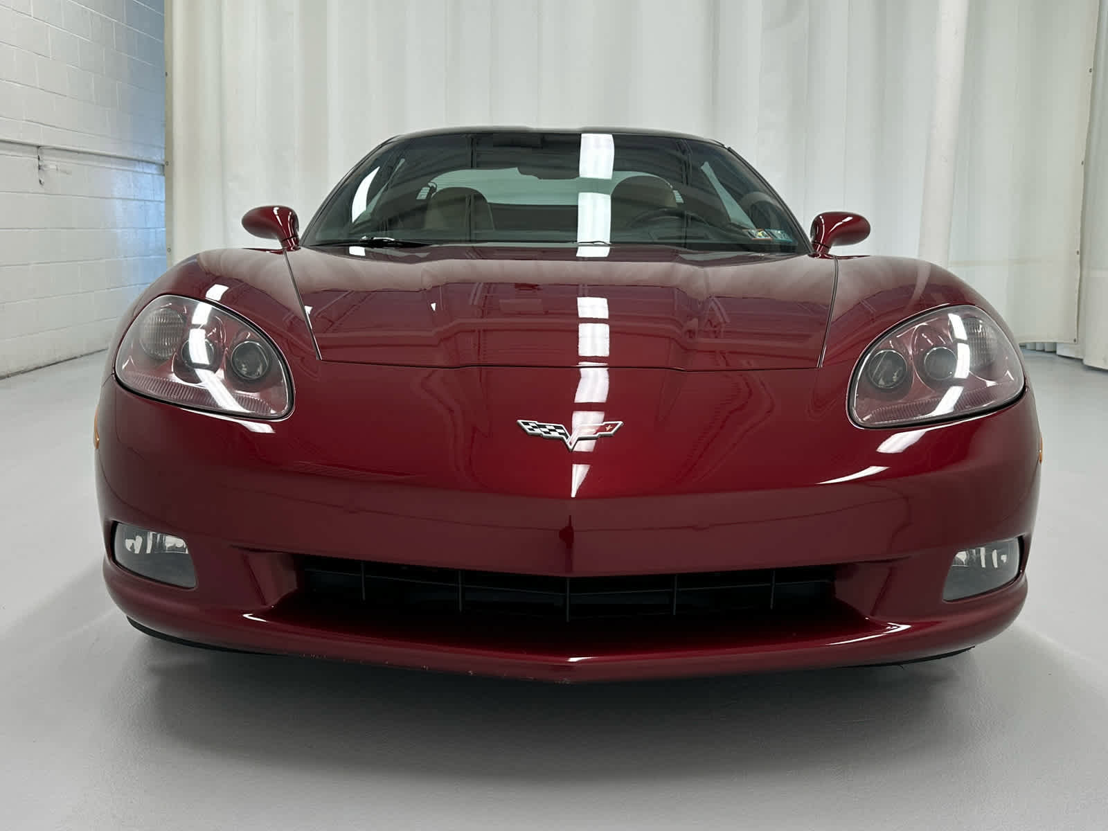 Used 2006 Chevrolet Corvette Coupe w/ Preferred Equipment Group RWD image 5