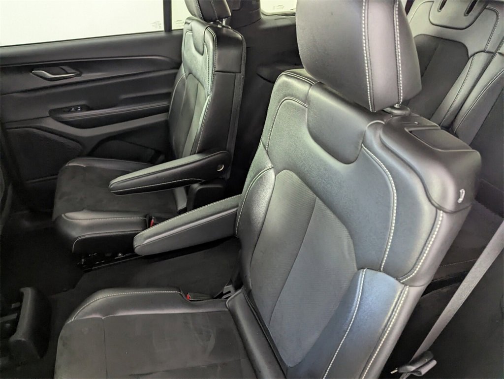 Certified 2024 Jeep Grand Cherokee L Altitude image 16