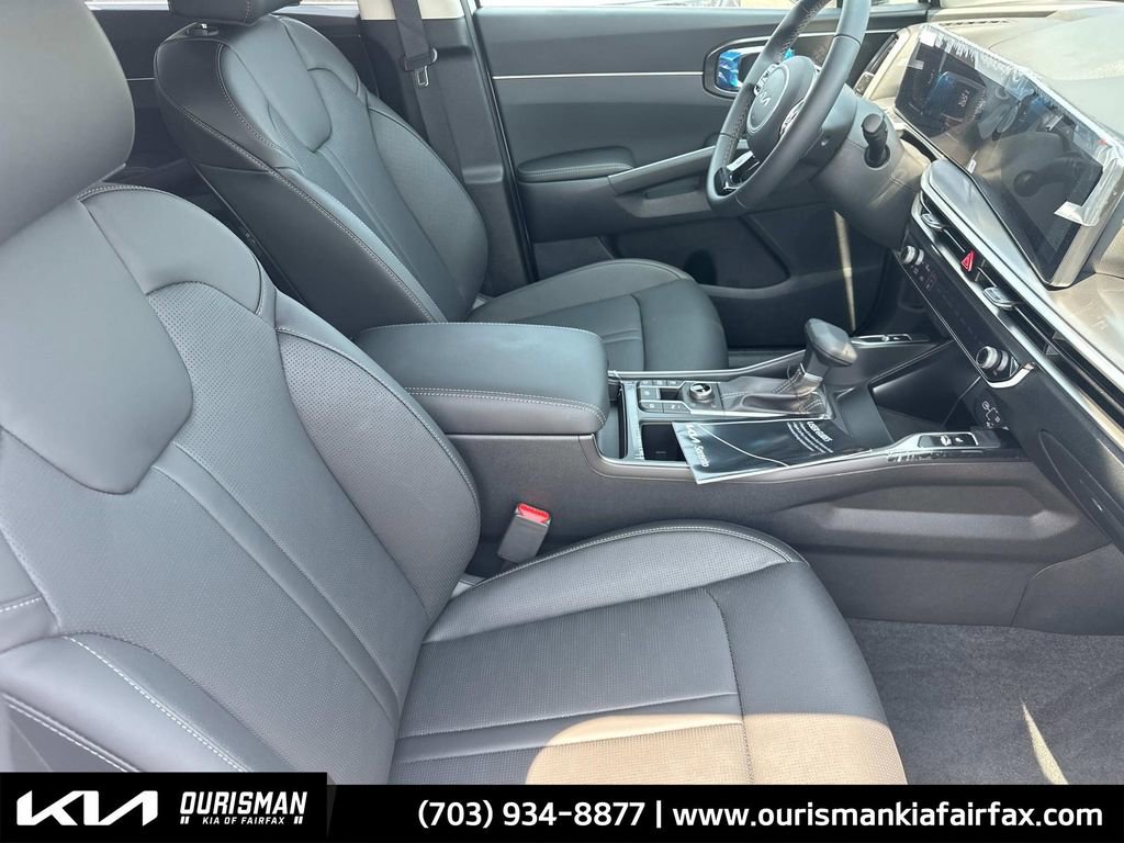 New 2025 Kia Sorento S image 22