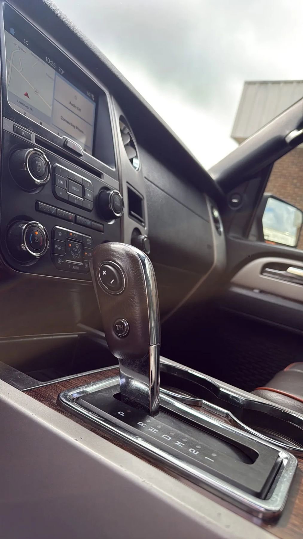 Used 2017 Ford Expedition EL King Ranch RWD image 24