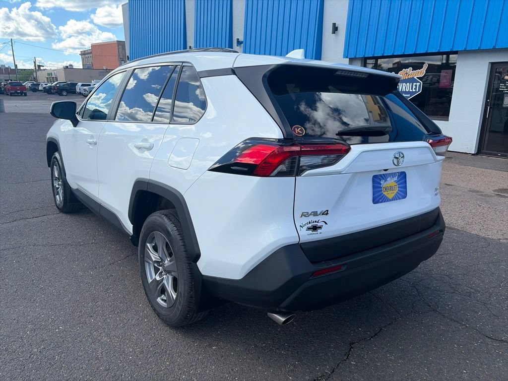 Used 2024 Toyota RAV4 XLE w/ Convenience Package AWD/4WD image 8