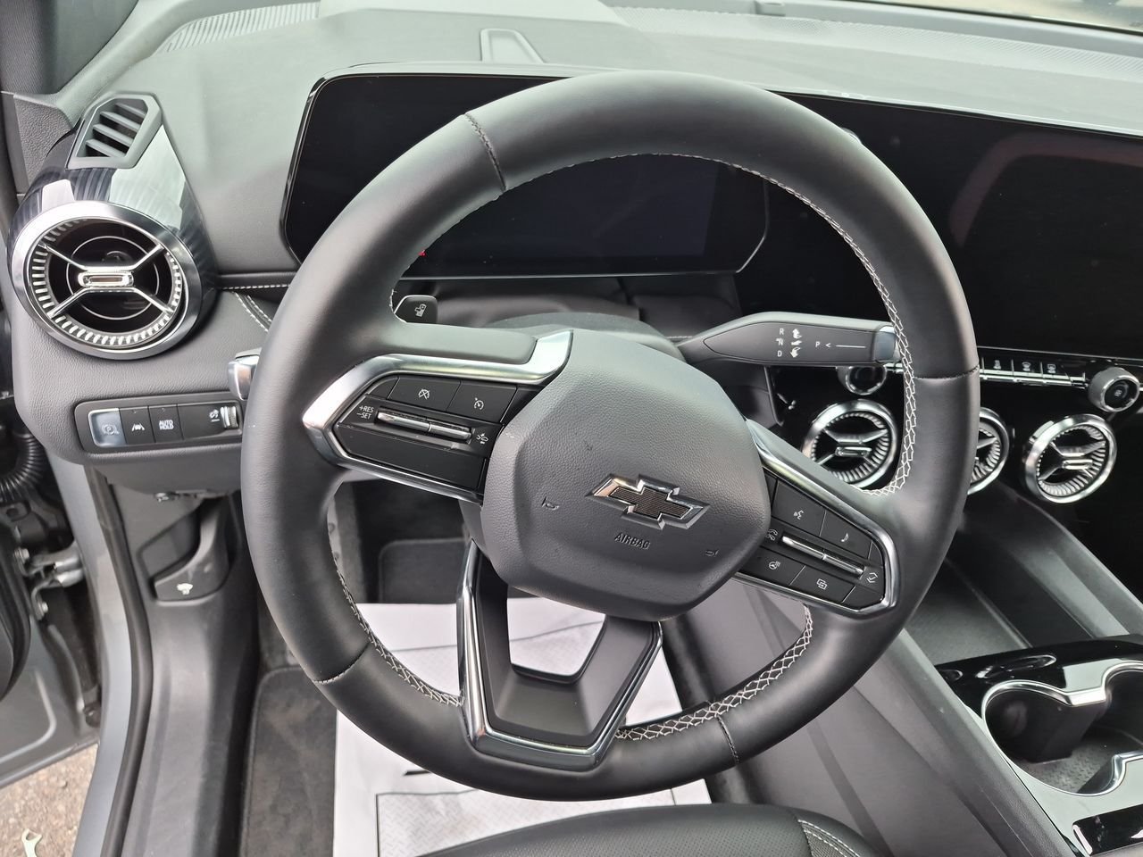 New 2026 Chevrolet Blazer EV LT FWD image 11