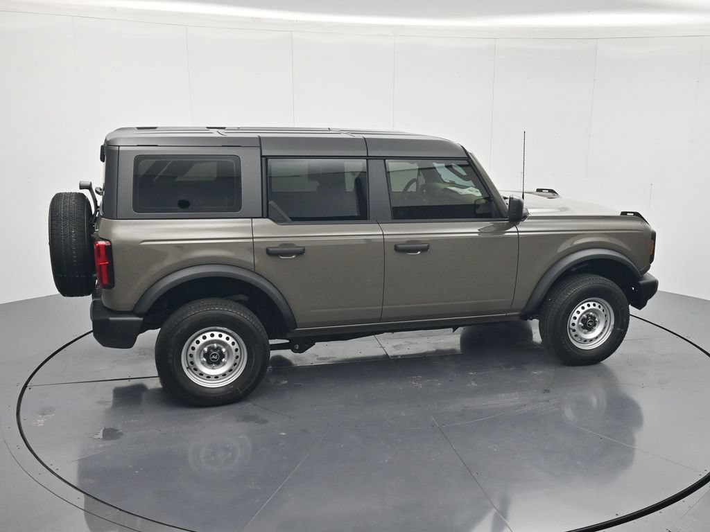 New 2026 Ford Bronco 4-Door AWD/4WD image 31