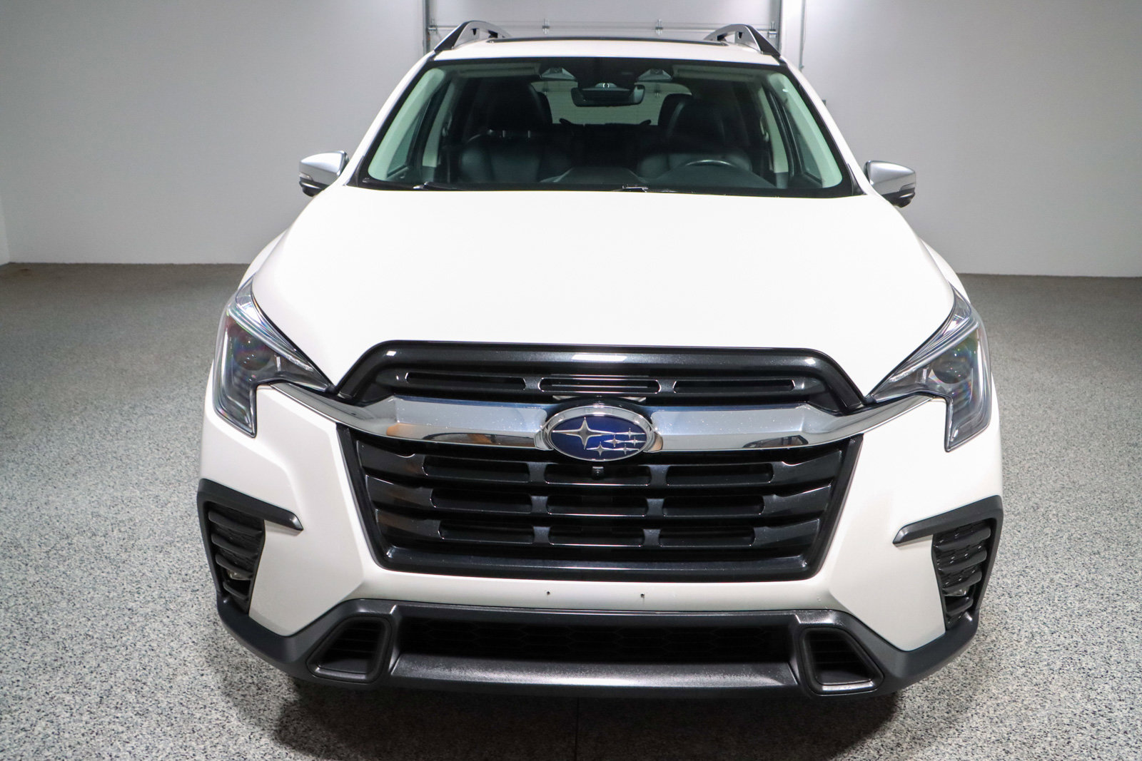 Used 2023 Subaru Ascent Limited w/ Technology Package image 4