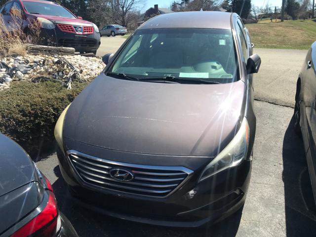 Used 2016 Hyundai Sonata SE image 3