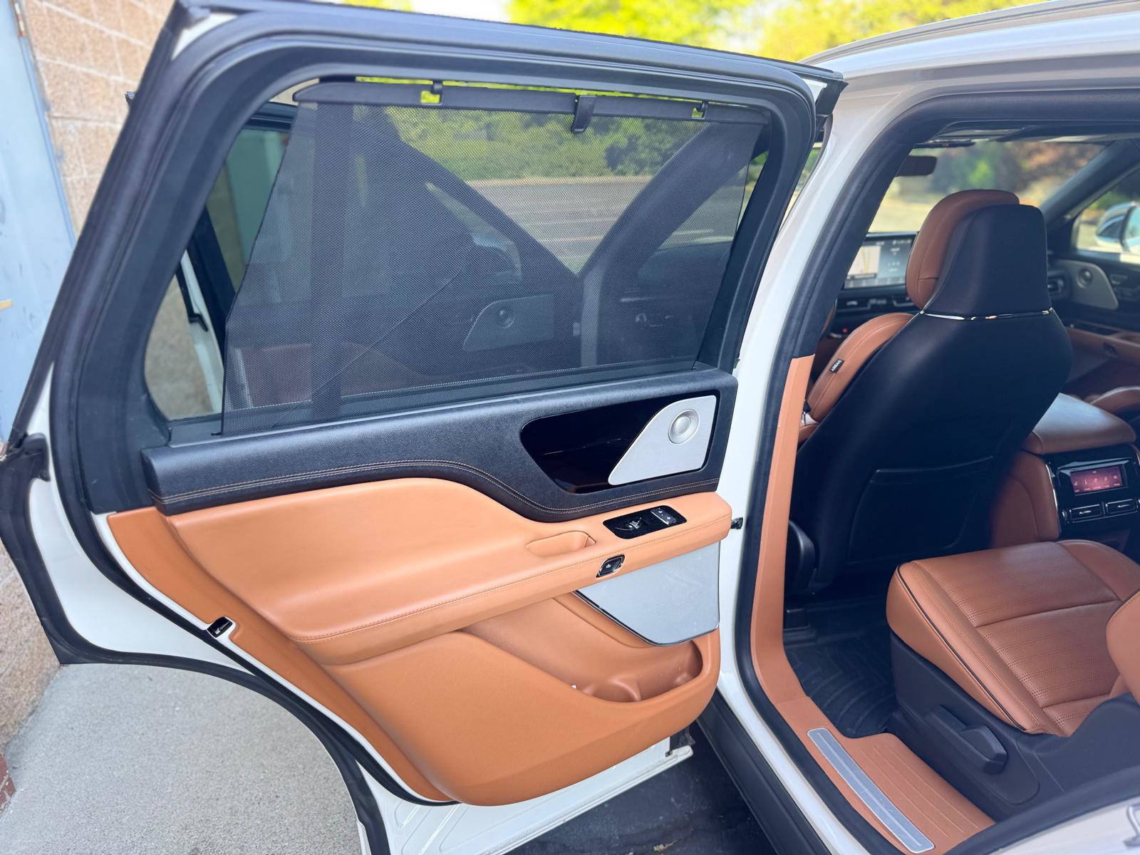 Used 2022 Lincoln Aviator Black Label w/ Dynamic Handling Package AWD/4WD image 28
