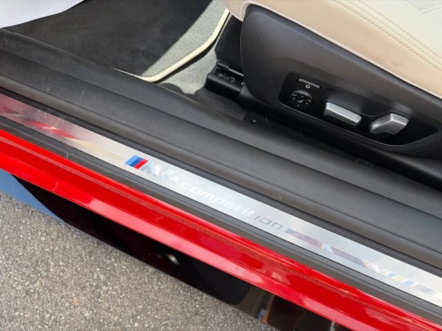 Used 2021 BMW M4 Competition w/ M Carbon Exterior Package RWD image 17