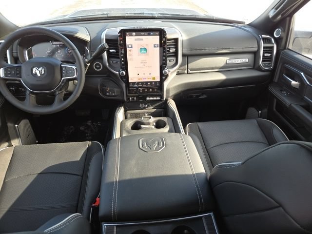 Used 2025 RAM 2500 Laramie AWD/4WD image 9