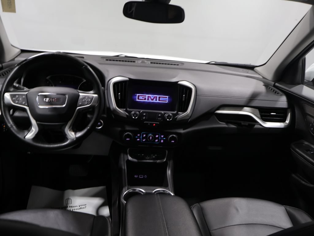 Used 2024 GMC Terrain SLT AWD/4WD image 16