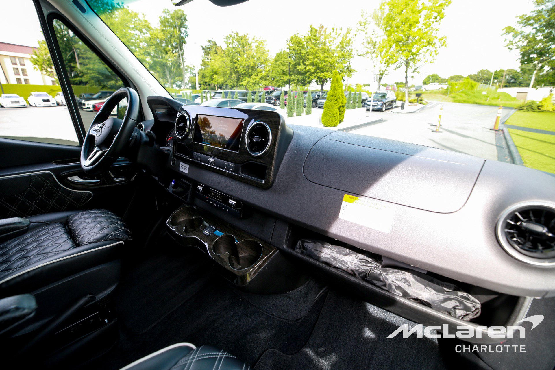 Used 2023 Mercedes-Benz Sprinter 3500 image 19