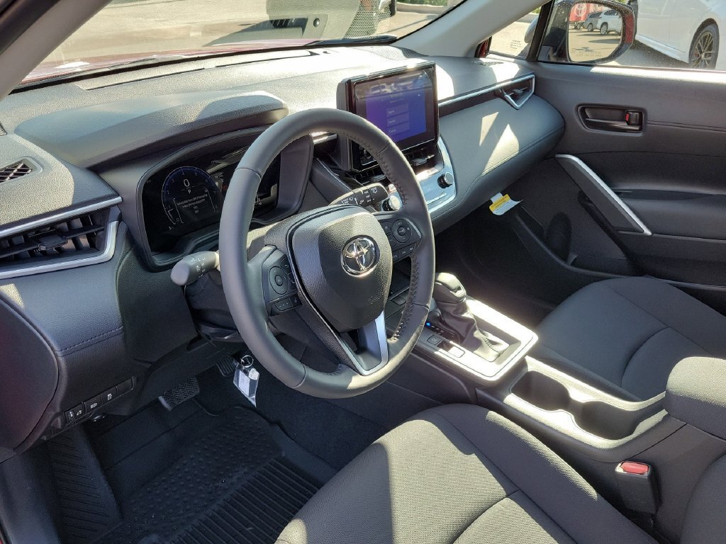 New 2026 Toyota Corolla Cross LE FWD image 17