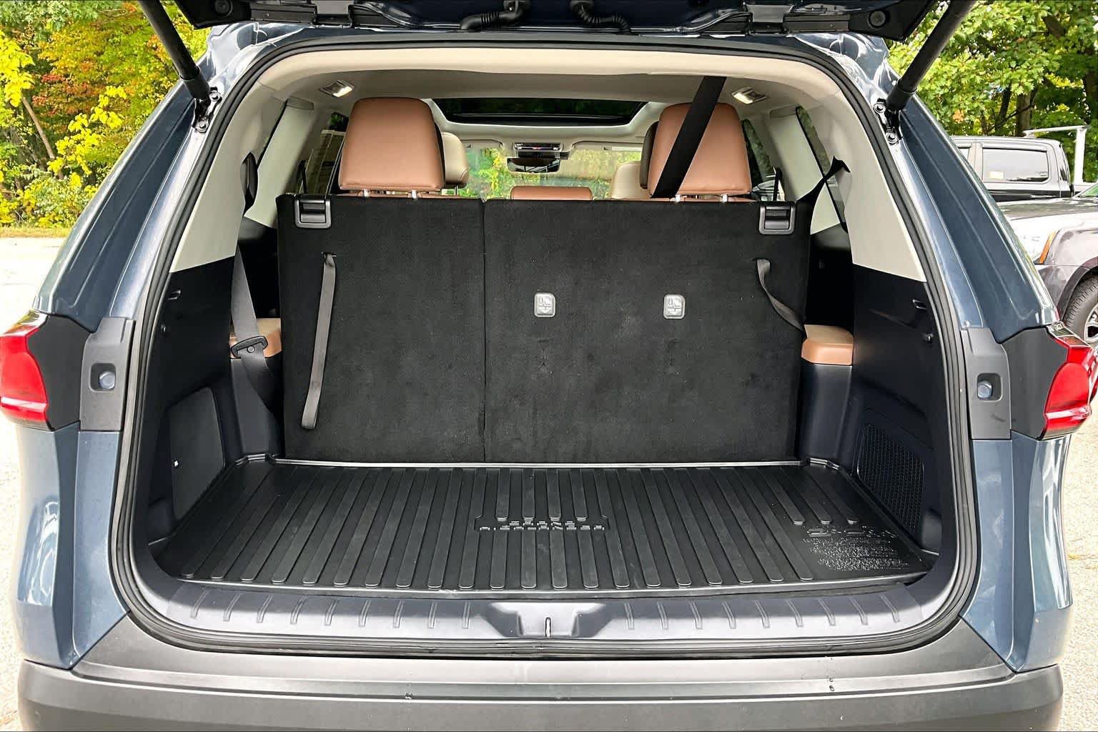 Certified 2025 Toyota Grand Highlander AWD image 31