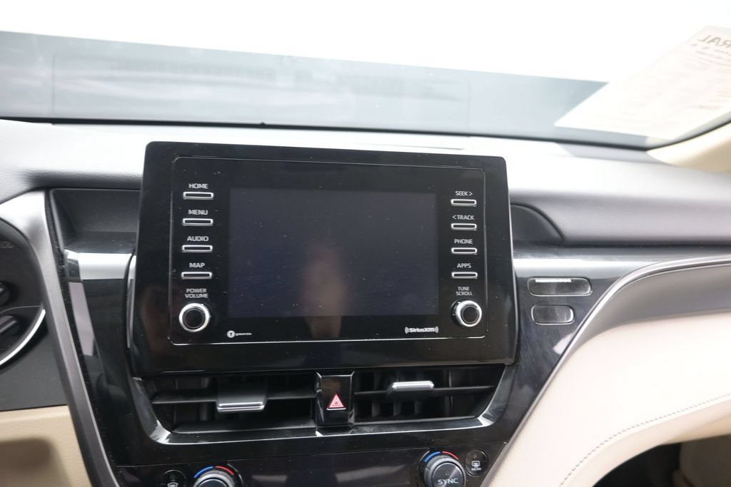 Used 2023 Toyota Camry LE FWD image 13