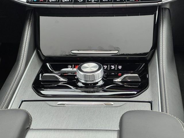 New 2025 Jeep Wagoneer Series II image 10