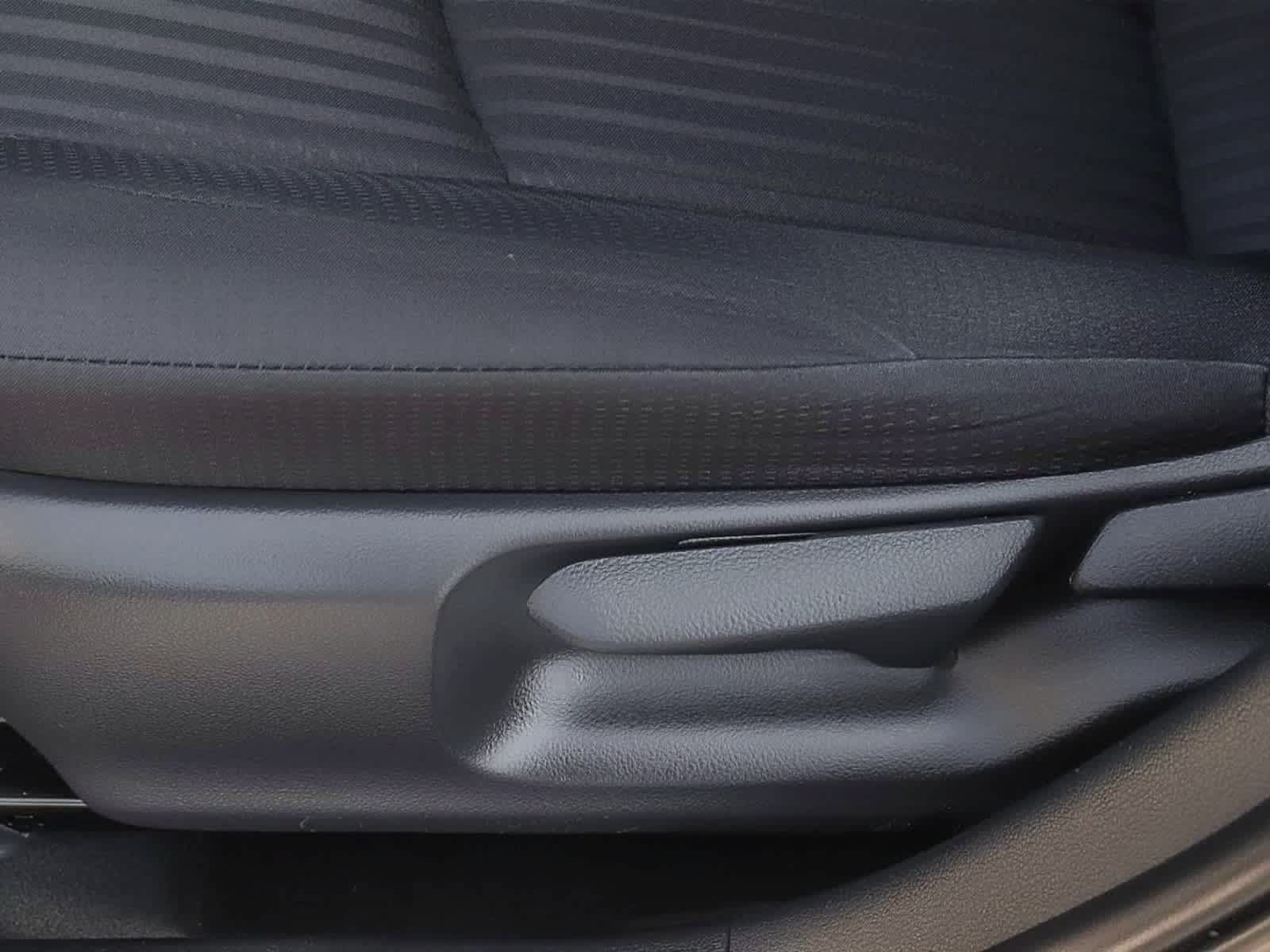 Used 2020 Toyota Prius Prime LE FWD image 32