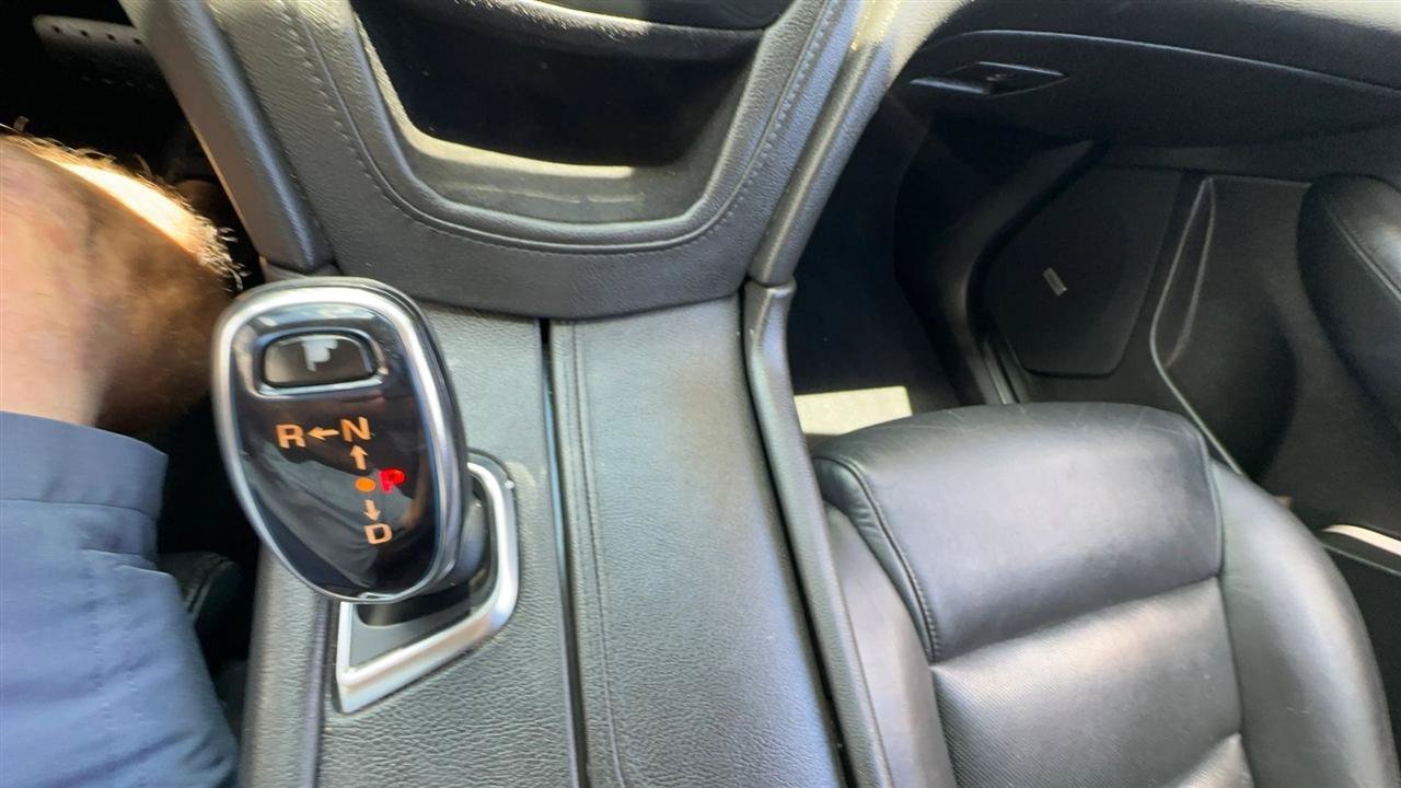 Used 2017 Cadillac XT5 Luxury FWD image 33