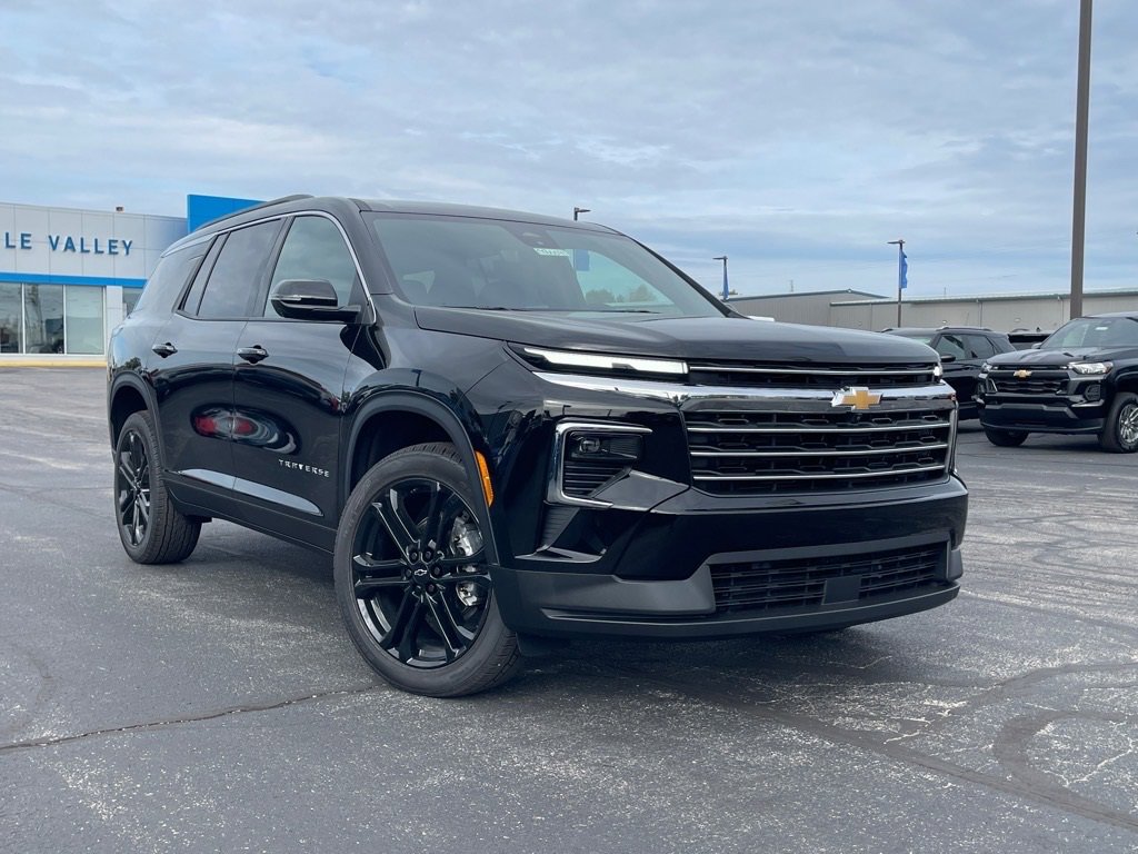 New 2026 Chevrolet Traverse LT w/ Driver Confidence Package image 1