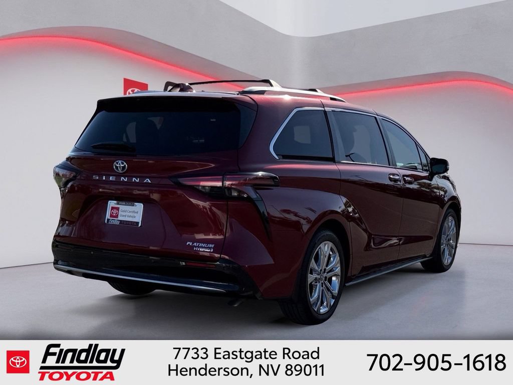 Certified 2023 Toyota Sienna Platinum FWD image 3
