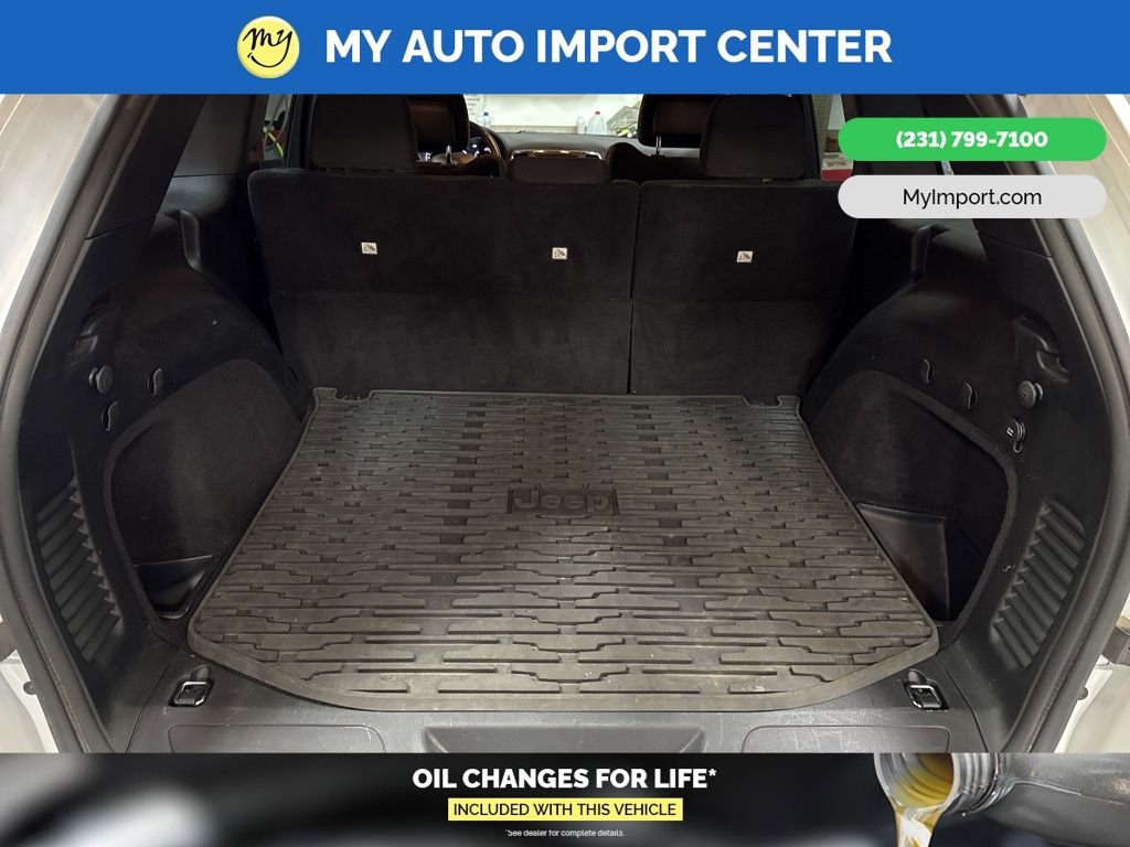 Used 2021 Jeep Grand Cherokee Laredo image 28