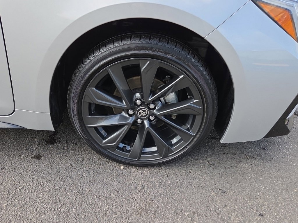 Used 2023 Toyota Corolla SE w/ SE Package image 23