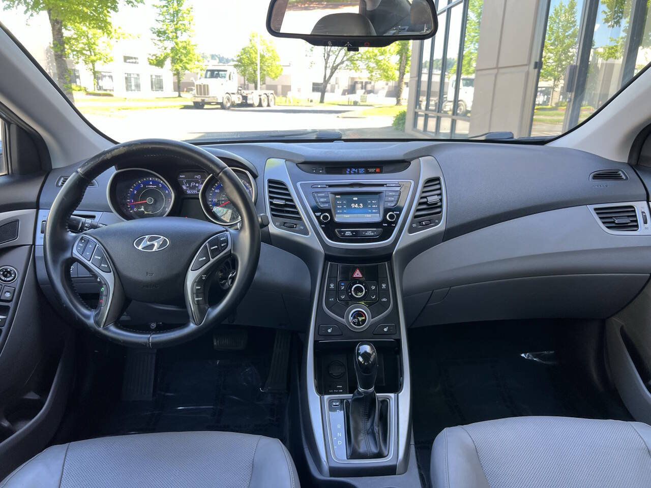 Used 2014 Hyundai Elantra Limited FWD image 16