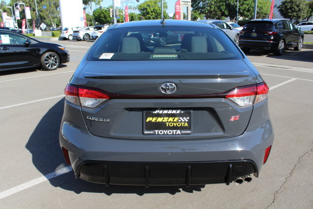 Certified 2024 Toyota Corolla SE w/ SE Premium Package FWD image 15