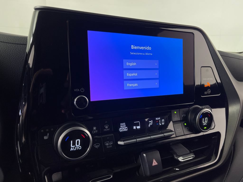 Certified 2025 Toyota Highlander XLE AWD/4WD image 20