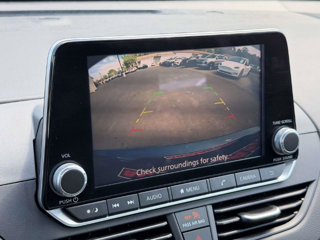 Used 2025 Nissan Altima 2.5 S FWD image 2
