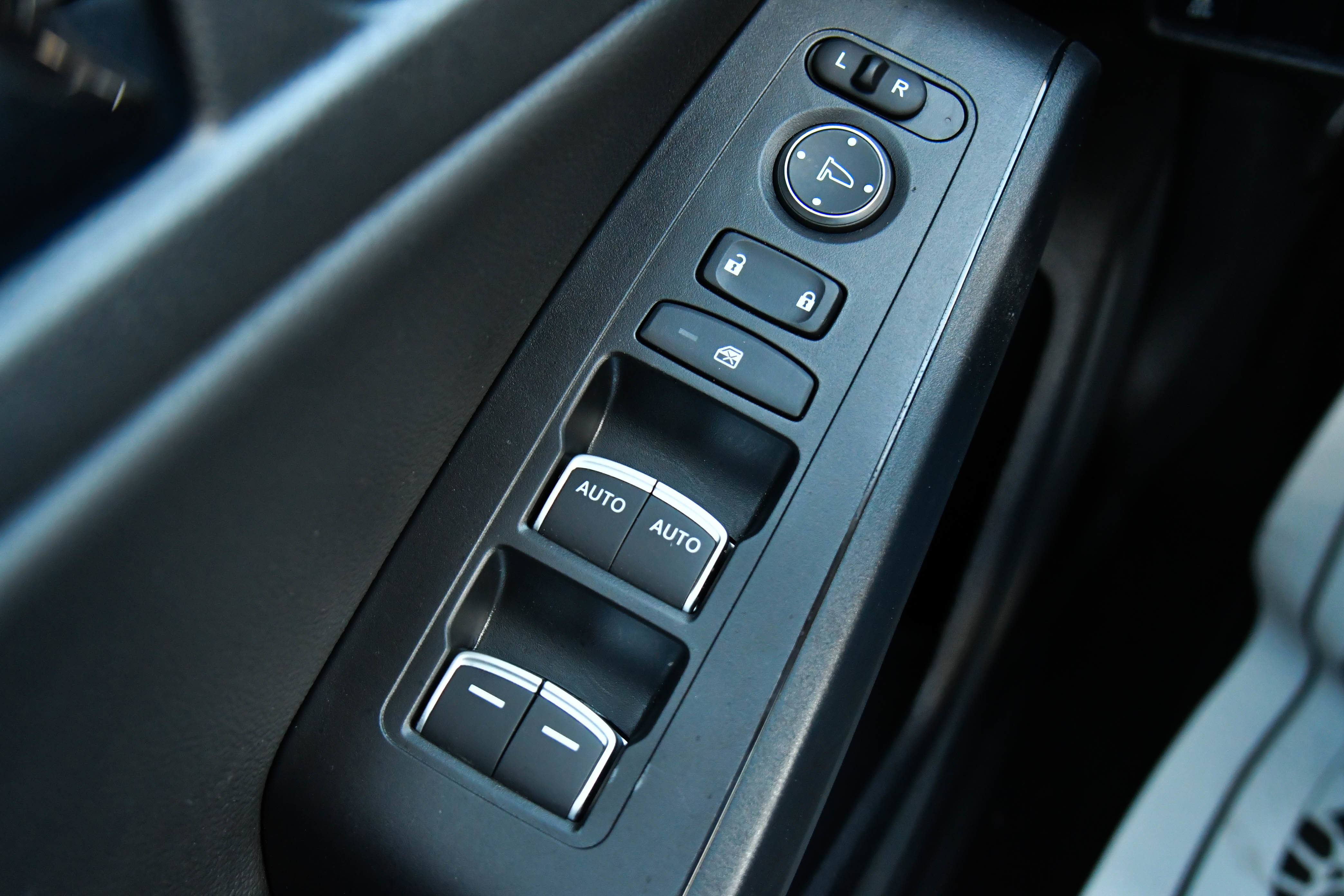 Used 2024 Honda Civic EX-L image 33