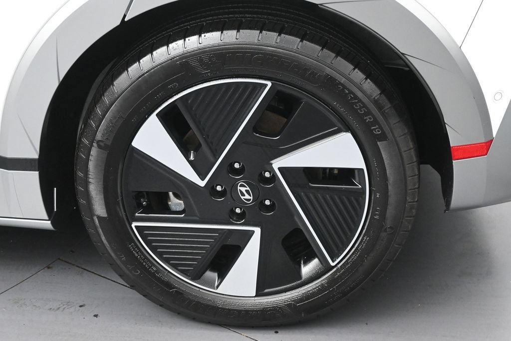 Used 2025 Hyundai Ioniq 5 Limited RWD image 36