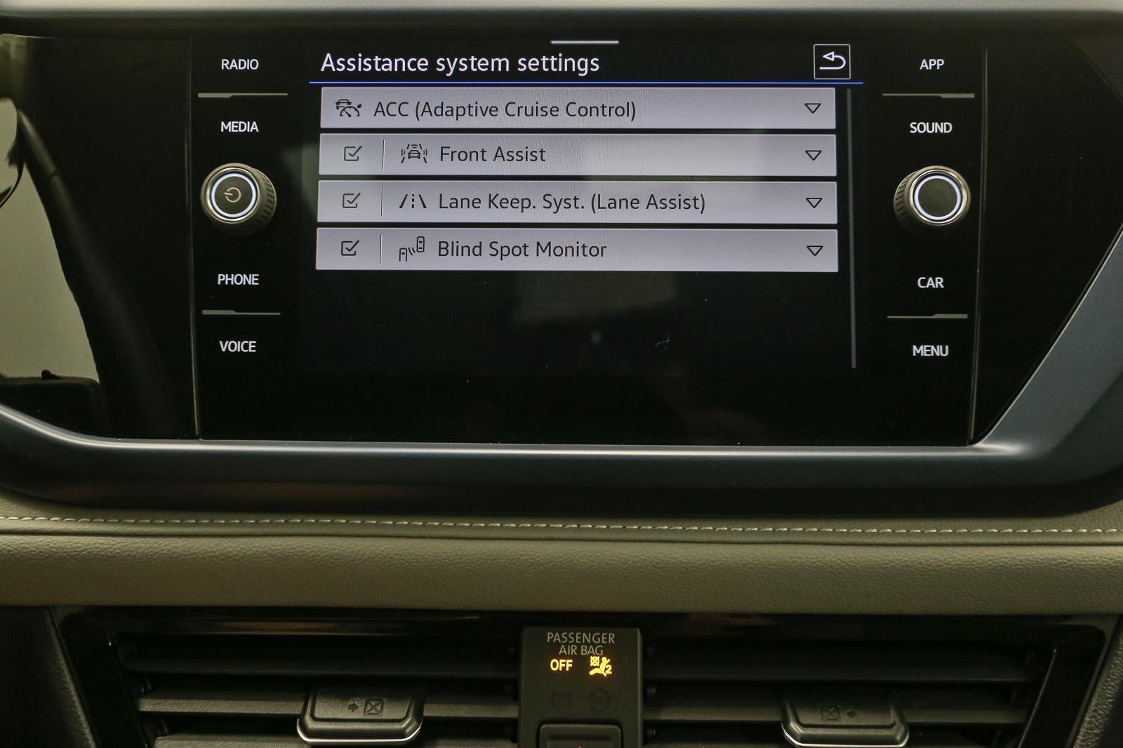 Certified 2024 Volkswagen Taos SE AWD/4WD image 31