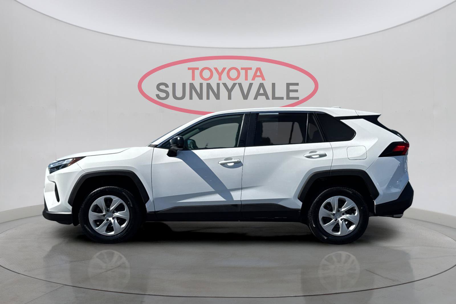 Used 2023 Toyota RAV4 LE AWD/4WD image 7