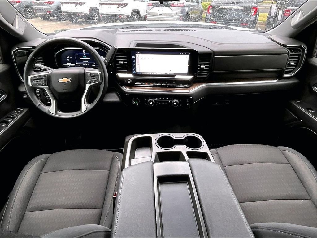 Used 2023 Chevrolet Silverado 1500 LT AWD/4WD image 21