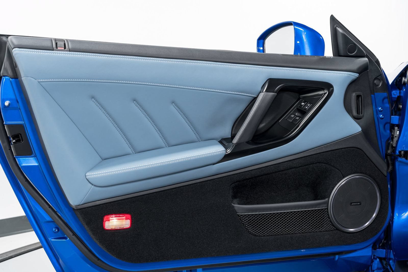 Used 2024 Nissan GT-R w/ Floor Mat Package AWD/4WD image 9