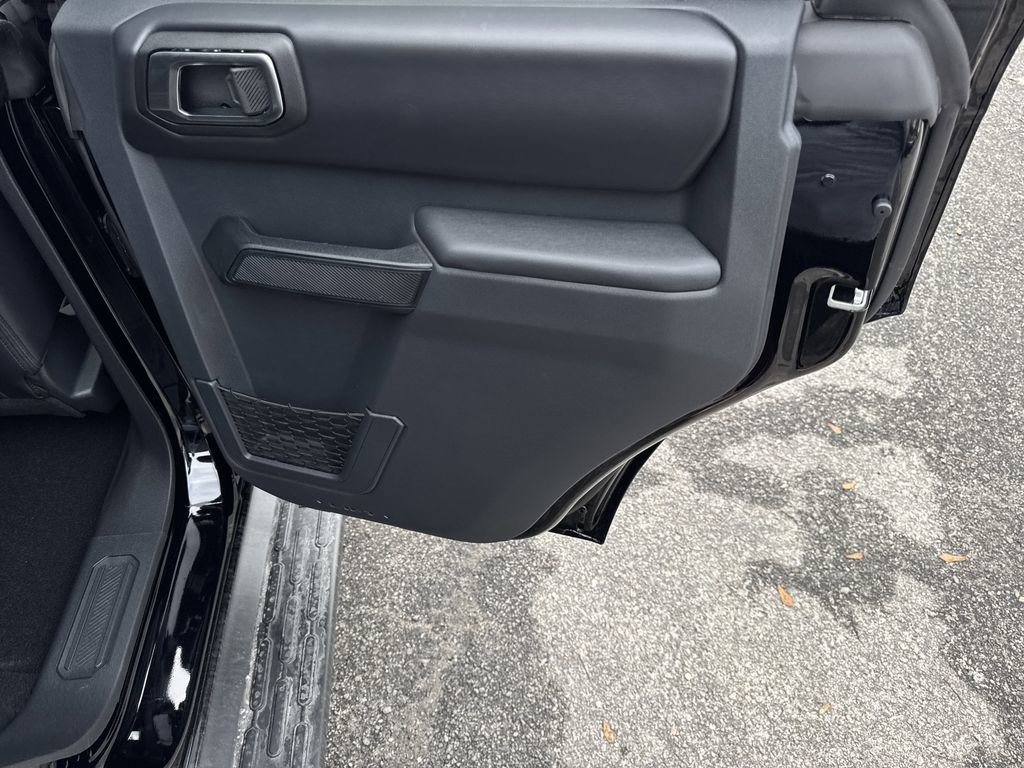 New 2025 Ford Bronco Outer Banks w/ Sasquatch Package image 16