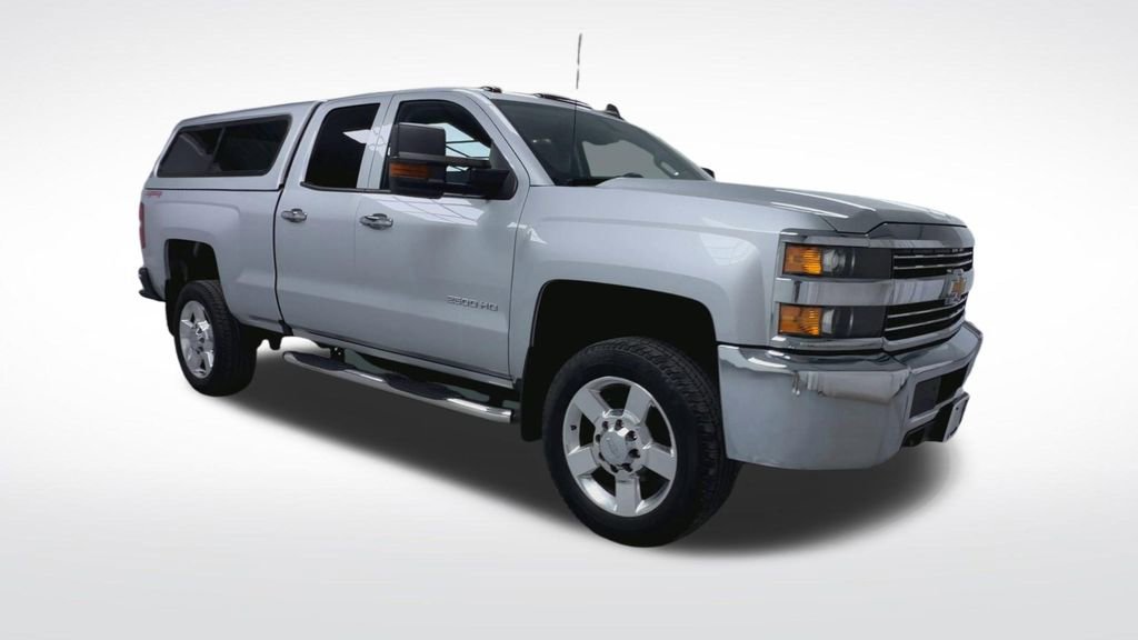 Used 2017 Chevrolet Silverado 2500 W/T w/ Snow Plow Prep Package AWD/4WD image 2
