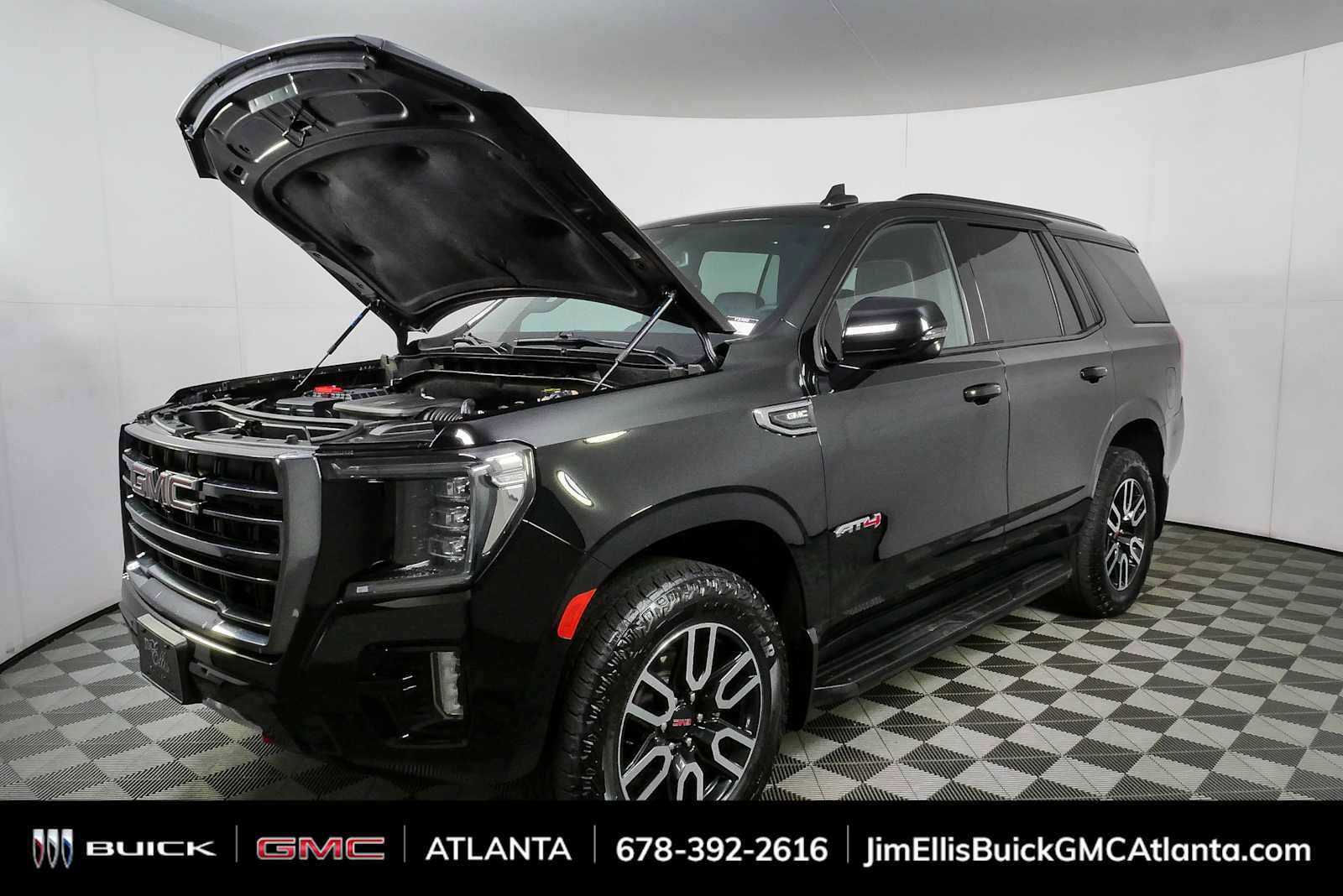 Used 2024 GMC Yukon AT4 w/ Technology Package AWD/4WD image 35