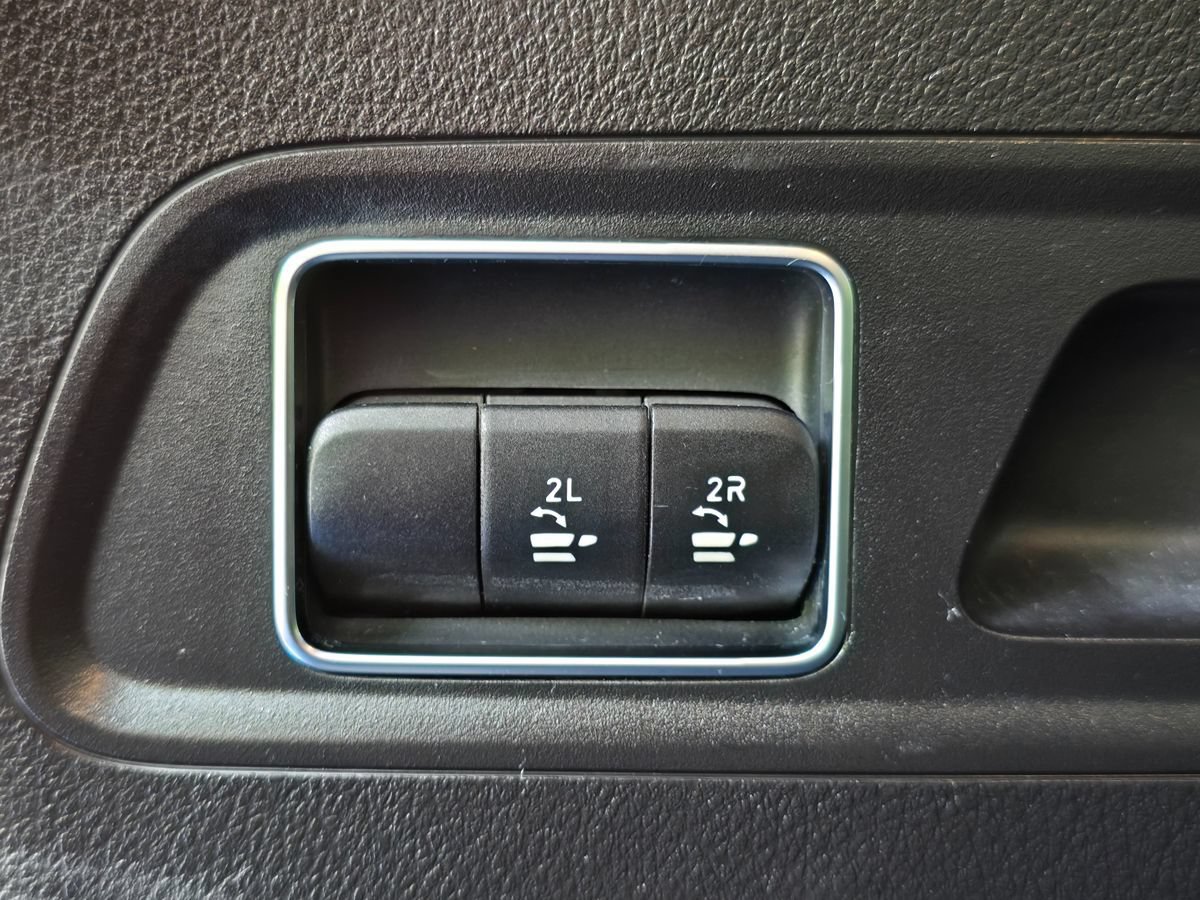 Used 2022 Mercedes-Benz GLS 450 4MATIC image 76
