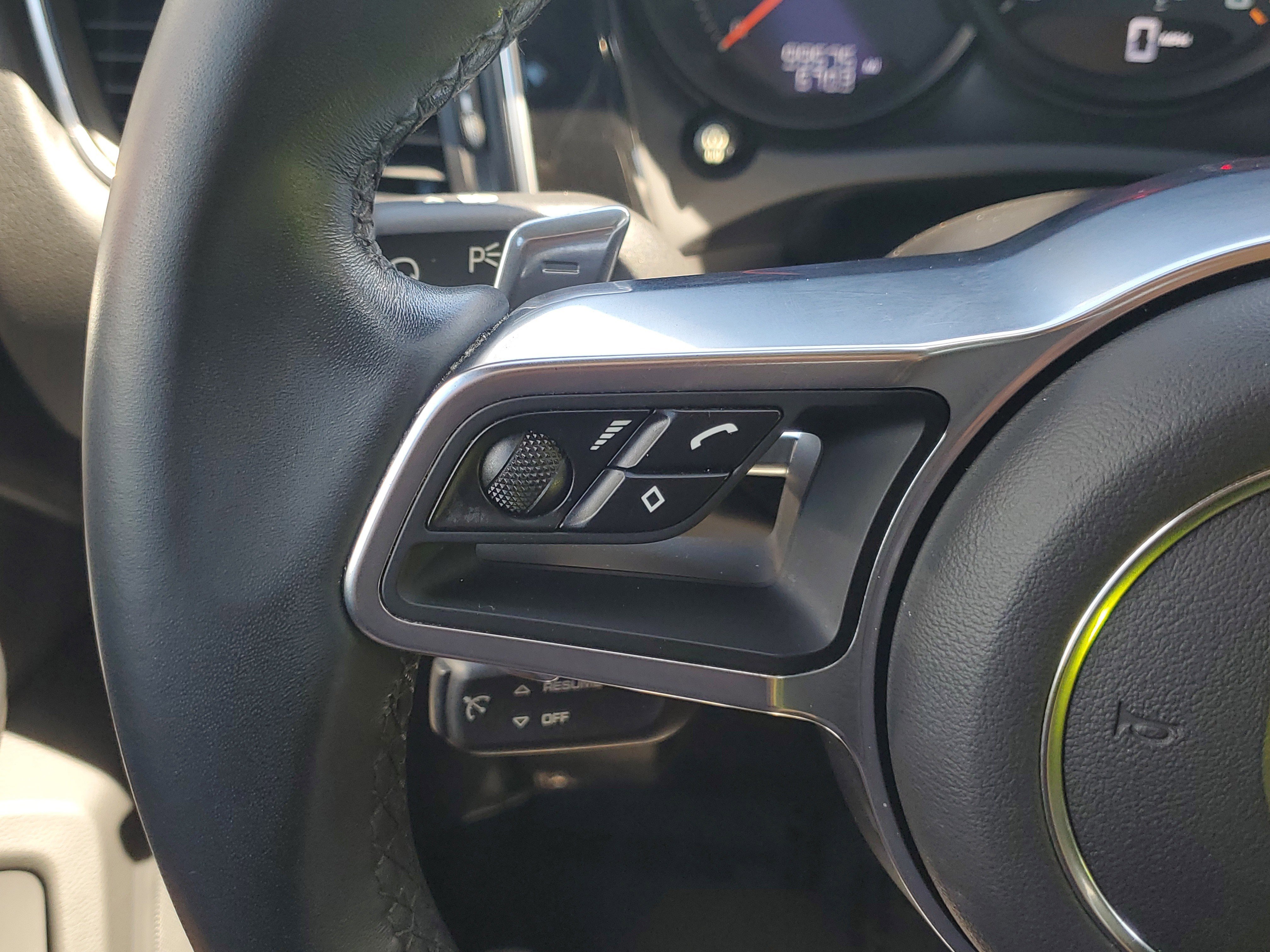 Used 2018 Porsche Macan image 25