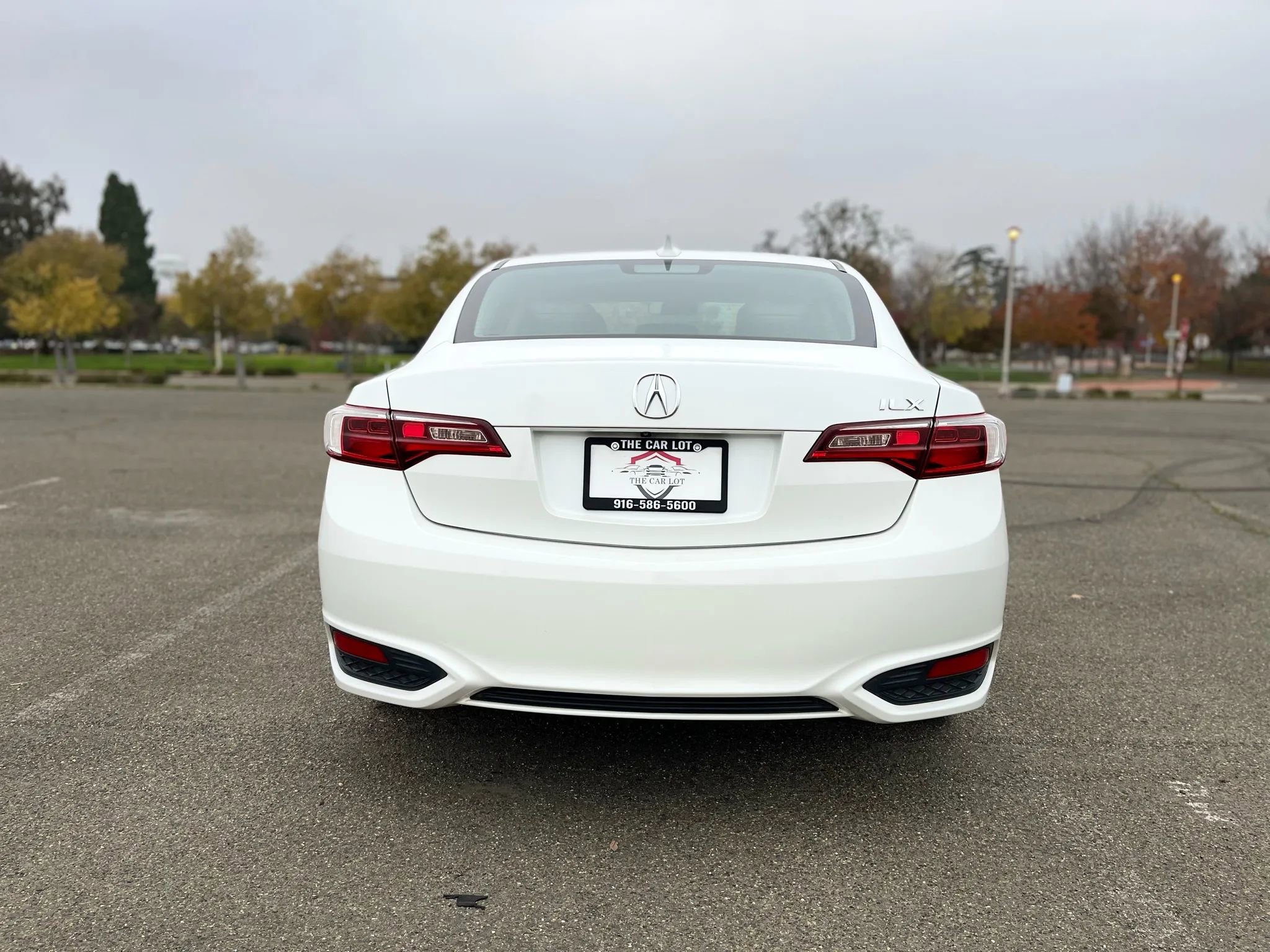 Used 2018 Acura ILX FWD image 6