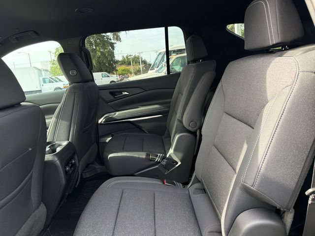 New 2026 Chevrolet Traverse LT w/ Midnight/Sport Edition FWD image 18