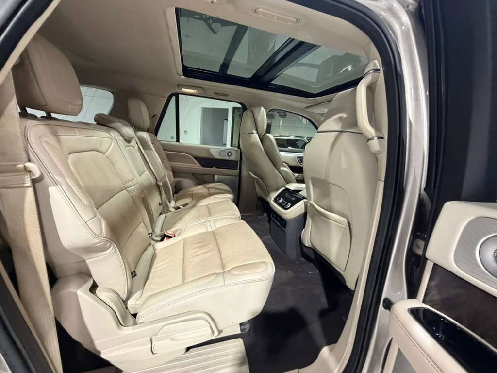 Used 2019 Lincoln Navigator L Reserve w/ Cargo Package image 14
