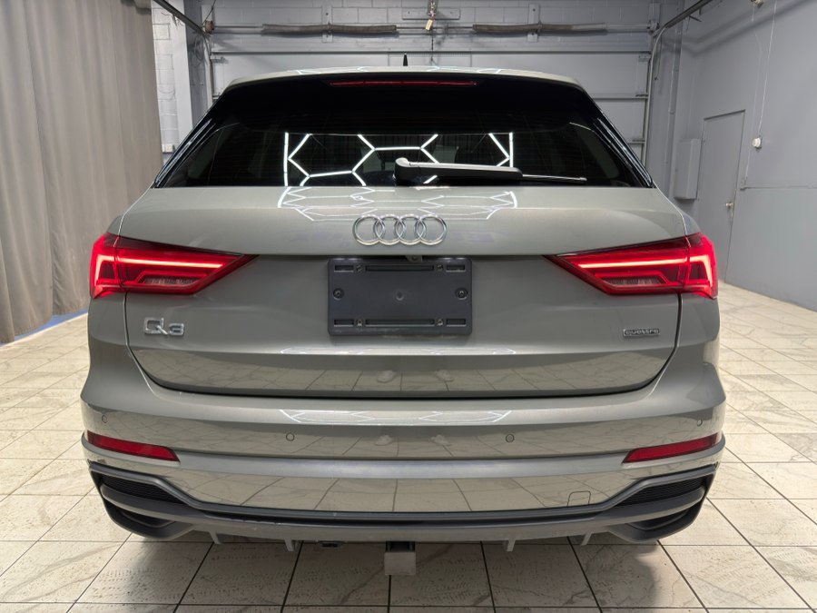 Used 2023 Audi Q3 2.0T Premium w/ Convenience Package AWD/4WD image 7